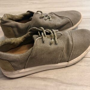 Toms Olive Green Gray lace ups
